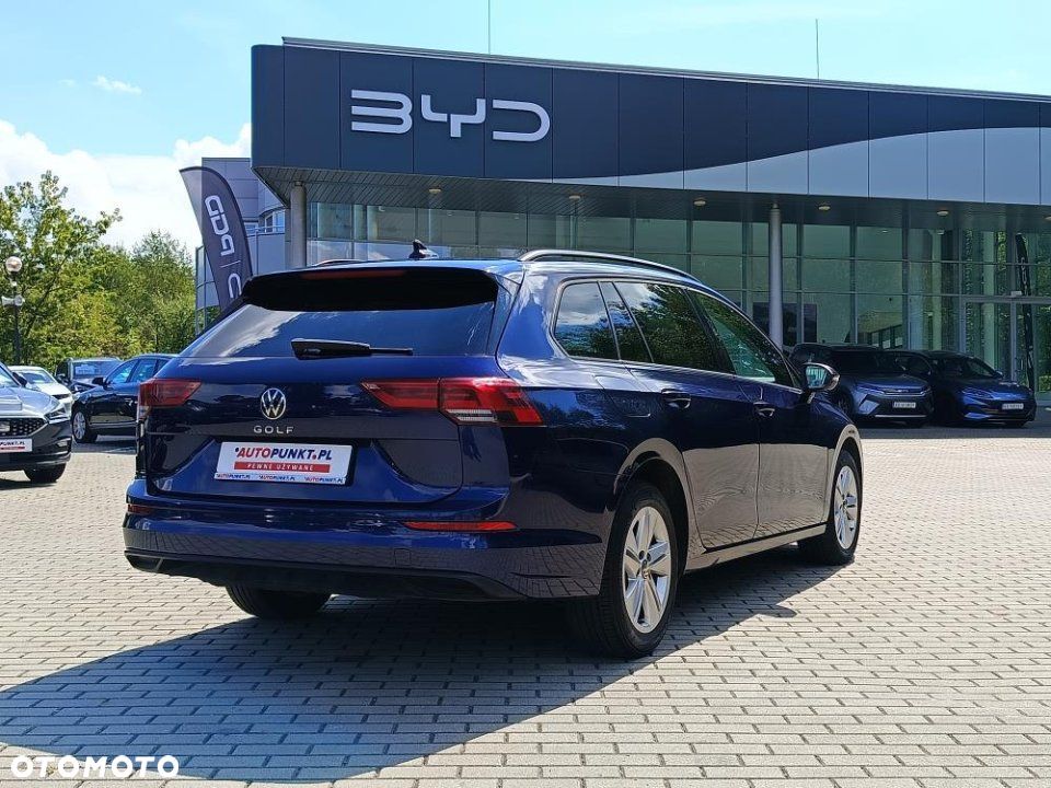 Volkswagen Golf - 5