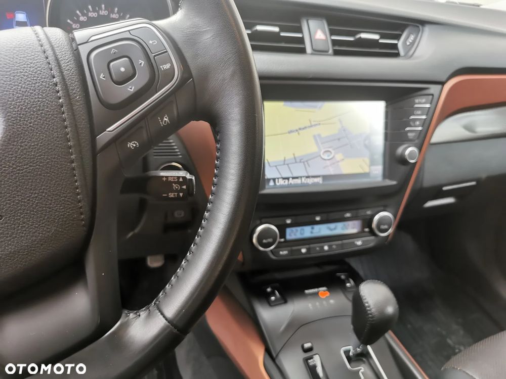 Toyota Avensis 1.8 Prestige MS - 11