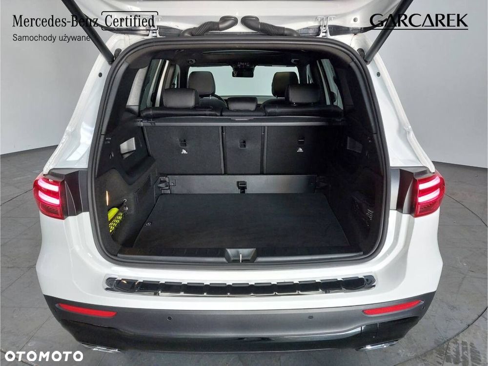 Mercedes-Benz GLB - 9