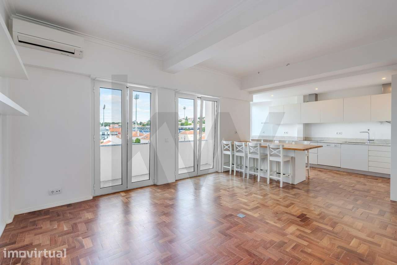 T2 renovado com100m2, varanda e vista Rio, em Belém, Lisboa - Grande imagem: 5/37