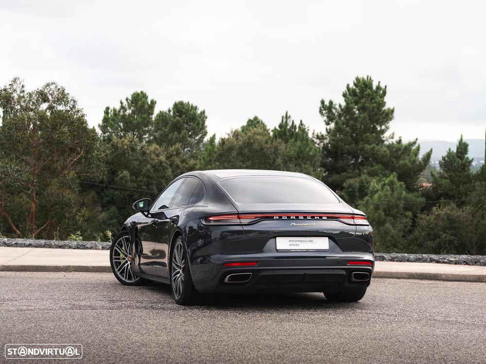 Porsche Panamera 4 E-Hybrid - 5