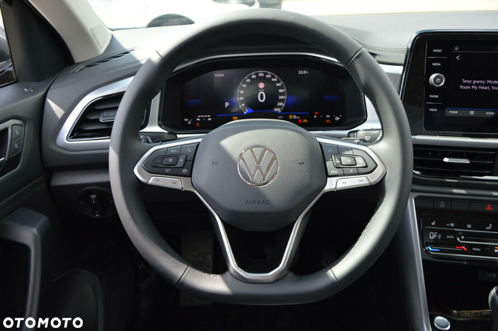 Volkswagen T-Roc - 13