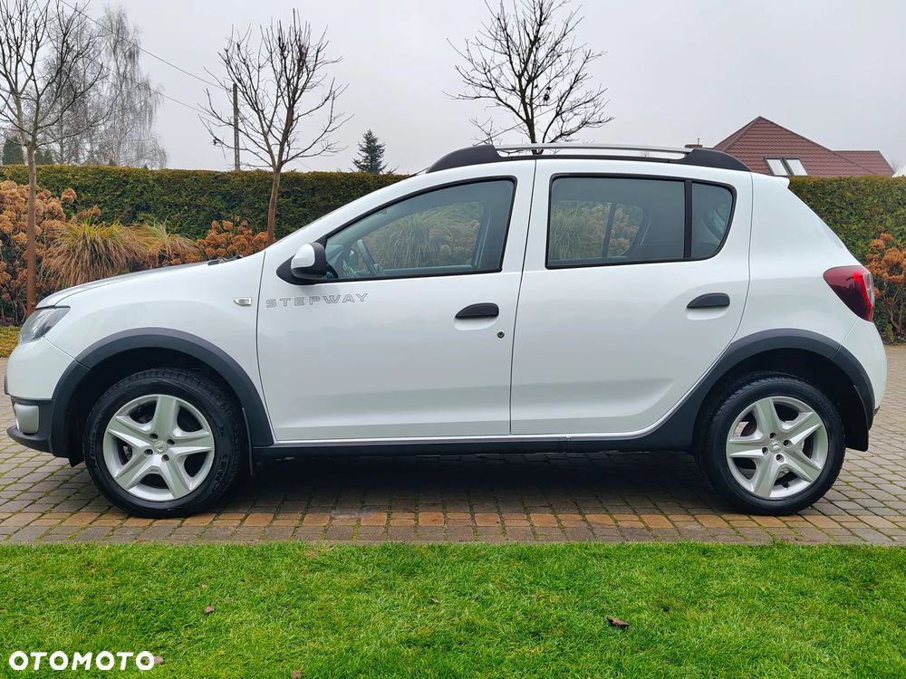 Dacia Sandero TCe 90 Celebration - 5