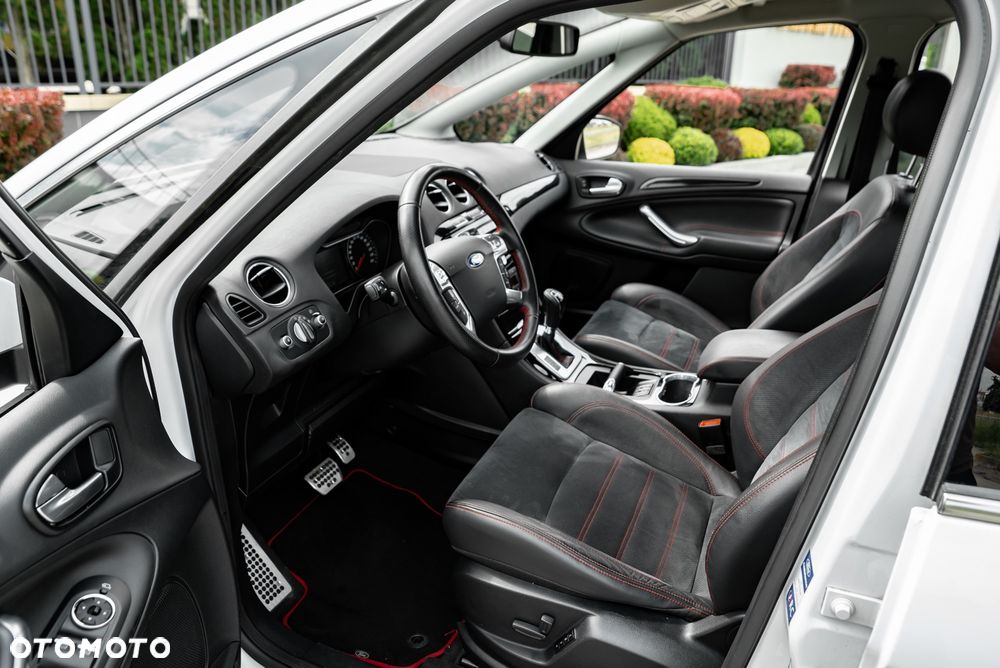 Ford S-Max 2.0 EcoBoost Titanium - 17
