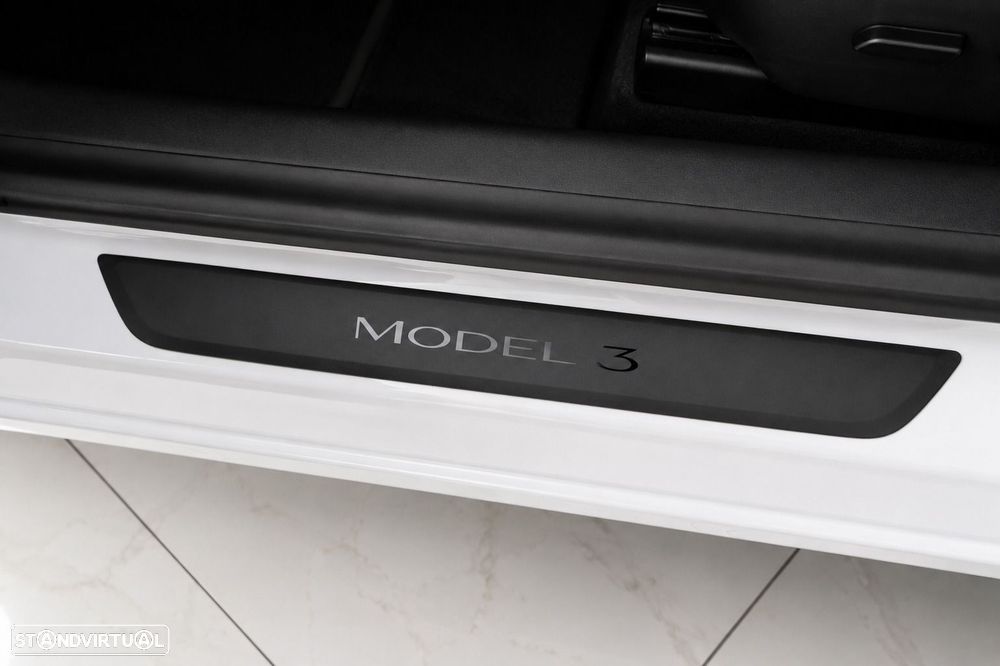 Tesla Model 3 Long-Range Dual Motor AWD - 33