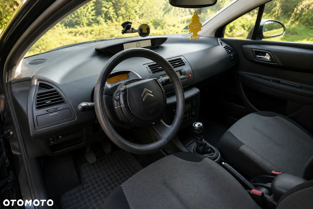 Citroën C4 1.4 16V SX - 6