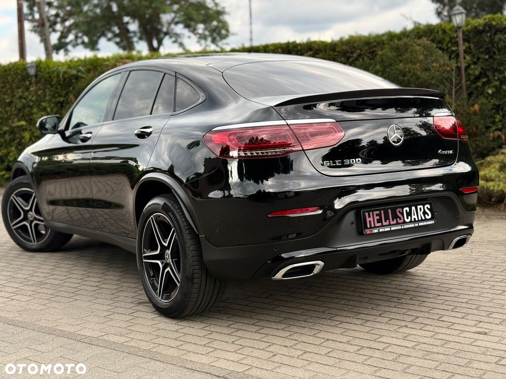 Mercedes-Benz GLC 300 4Matic 9G-TRONIC AMG Line Plus - 13