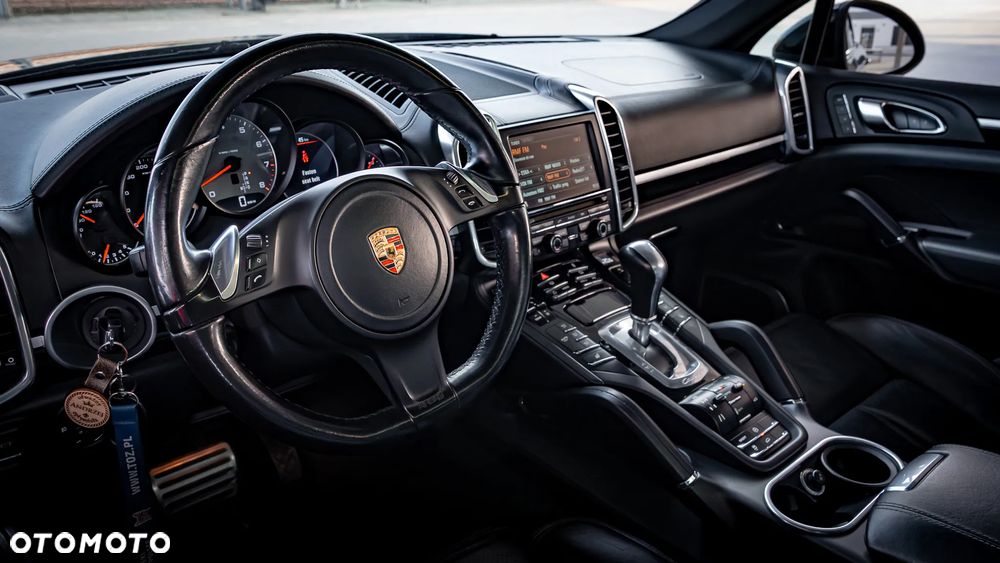 Porsche Cayenne - 6