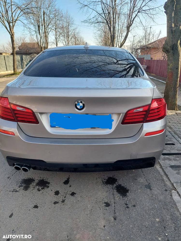 BMW Seria 5 520d Aut. Luxury Line - 7