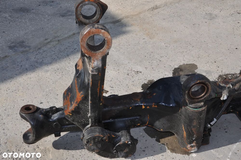 OBUDOWA MOSTU WAHACZ MASSEY FERGUSON 7480 6480 6485 - 8