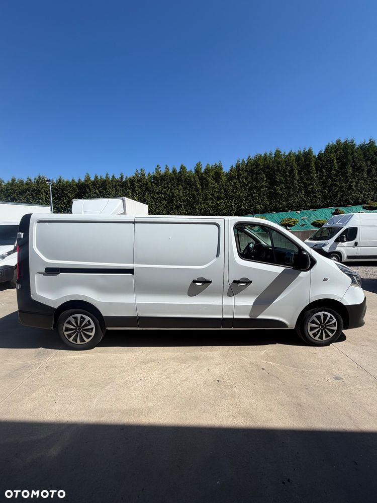 Renault Trafic Długi Blaszak L2H1 Renault Trafic Blaszak 2.0 - 3