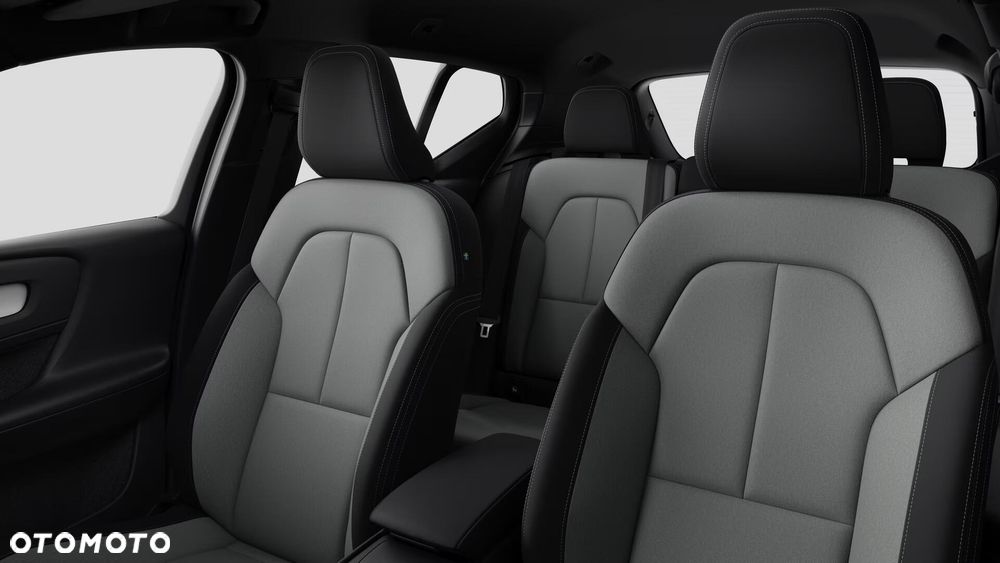 Volvo XC 40 B3 Plus Dark - 14