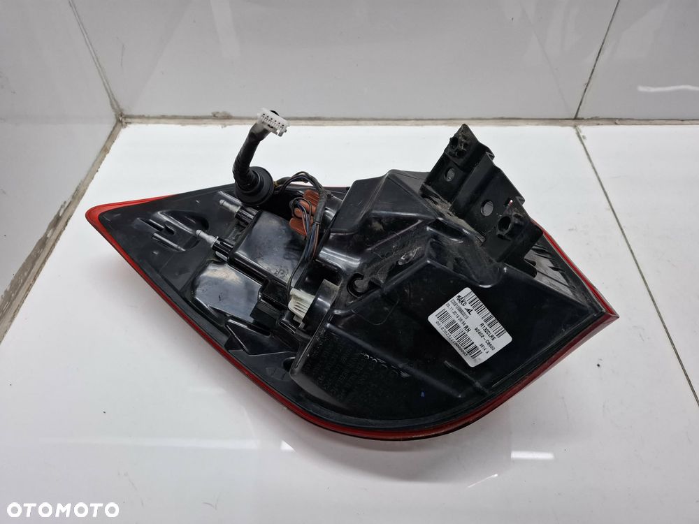 Hyundai i20 II LIFT 18-20 Idealna lampa prawa tył tylna 92402-C8600 - 7