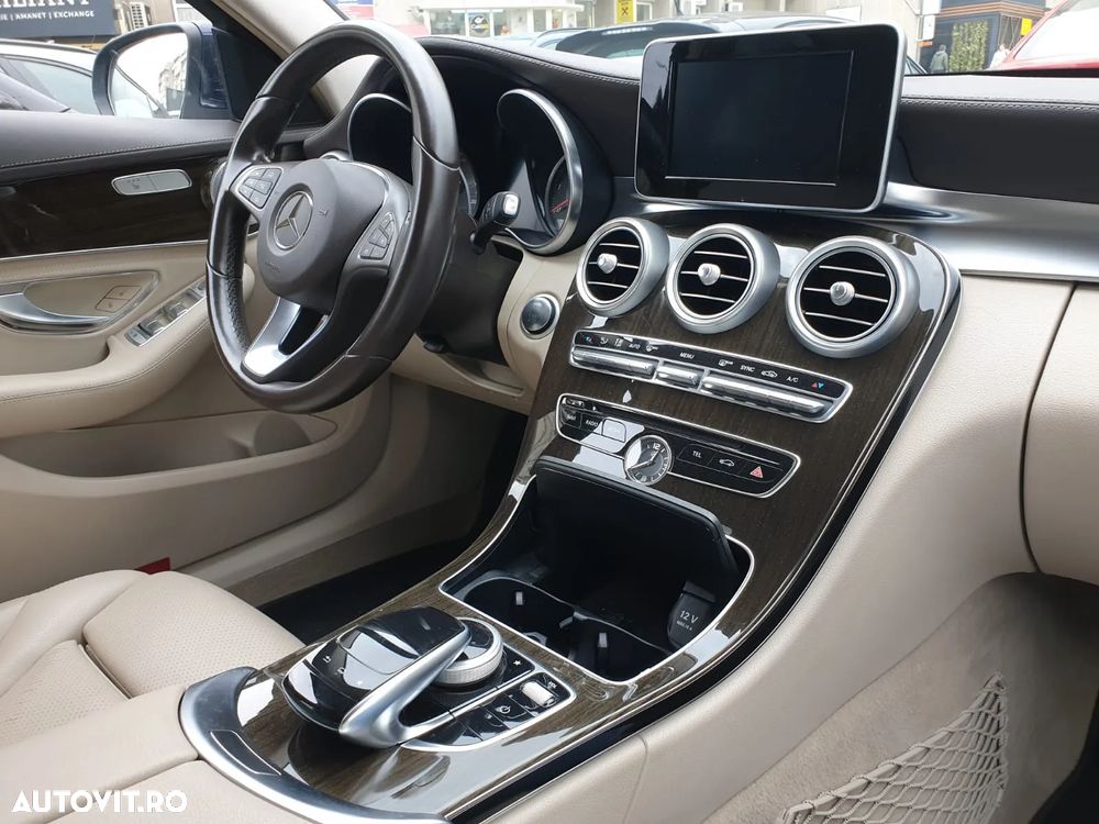 Mercedes-Benz C 250 (BlueTEC) d 4Matic 7G-TRONIC - 10