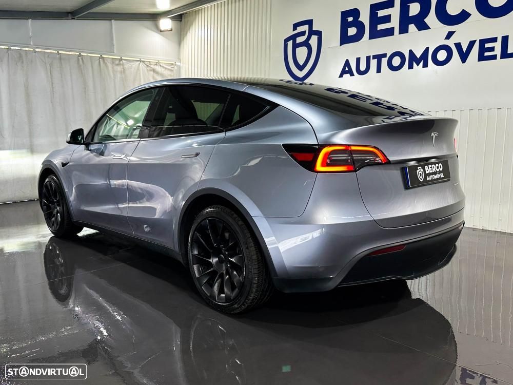 Tesla Model Y Long Range Dual Motor AWD - 7