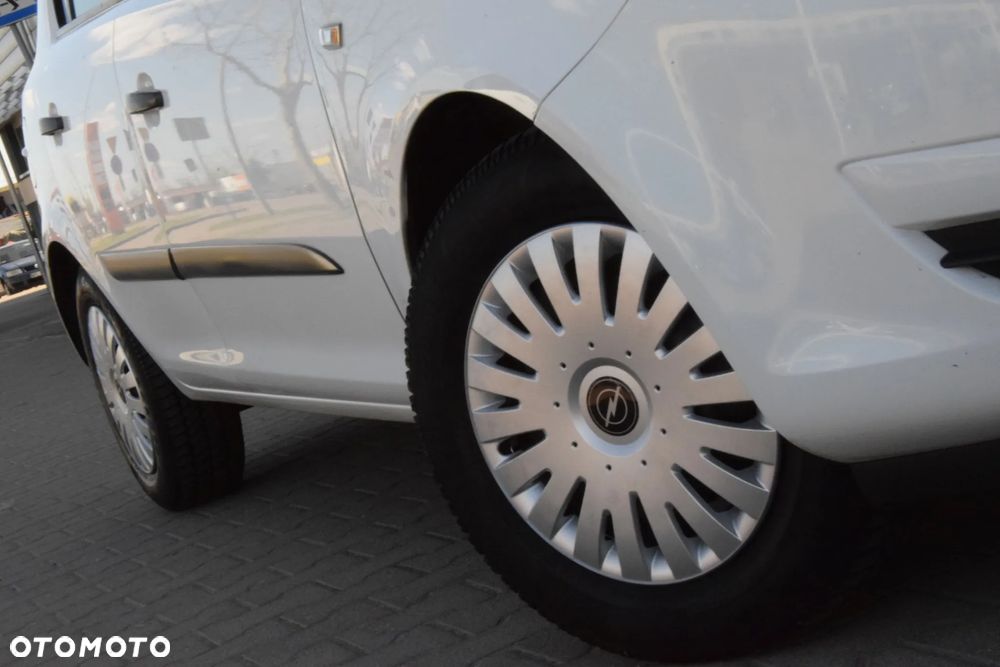 Opel Corsa 1.0 12V Cosmo - 11