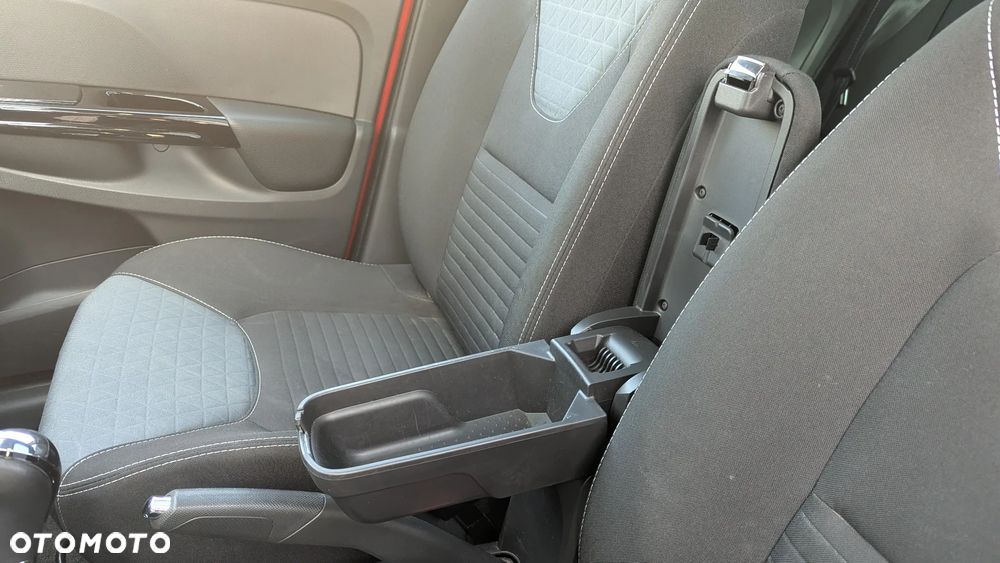 Renault Clio - 15