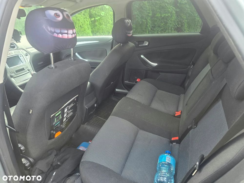 Ford Mondeo - 7