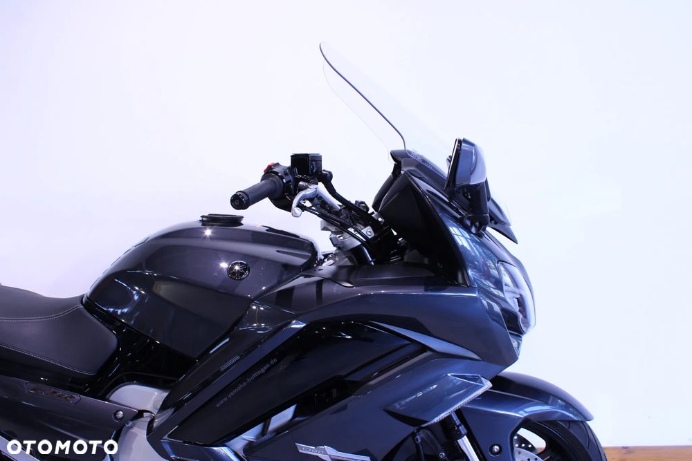 Yamaha FJR - 14