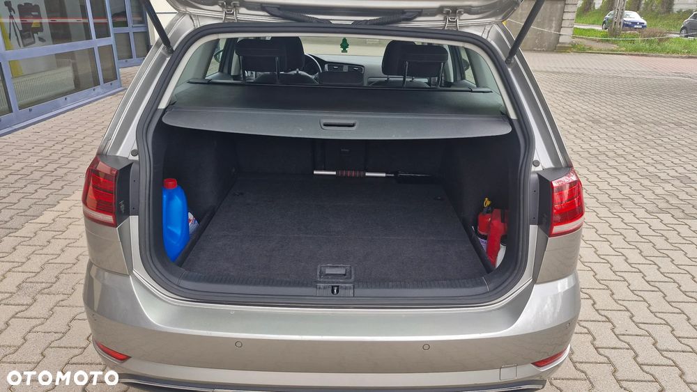 Volkswagen Golf 1.6 TDI BMT Comfortline - 10