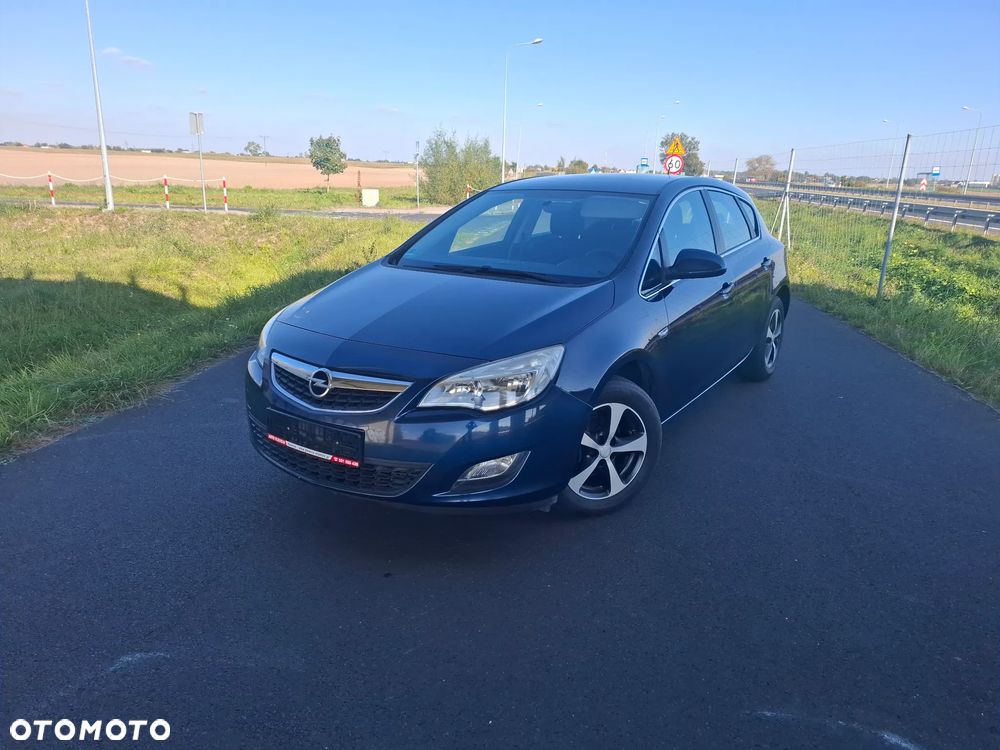Opel Astra - 1