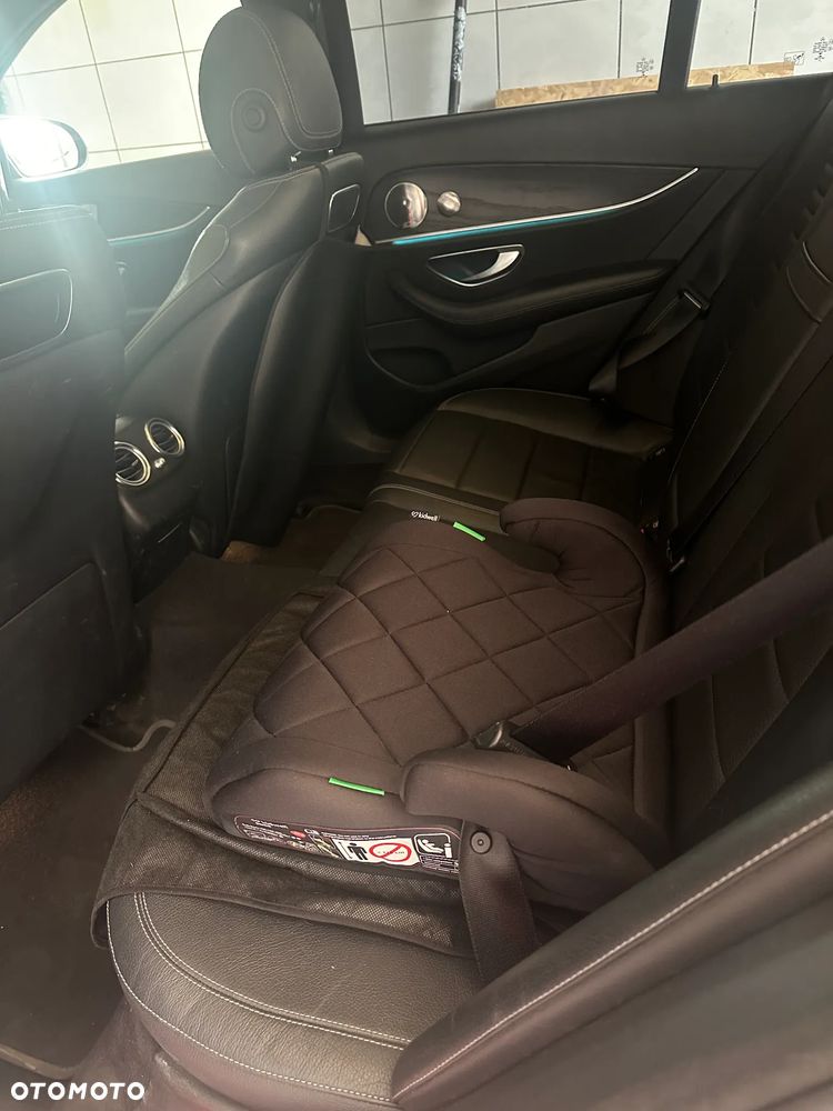 Mercedes-Benz Klasa E 220 d 4-Matic All-Terrain - 8