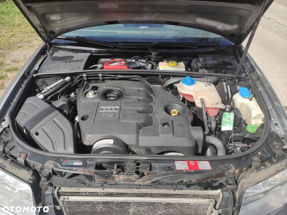 Audi A4 Avant - 16