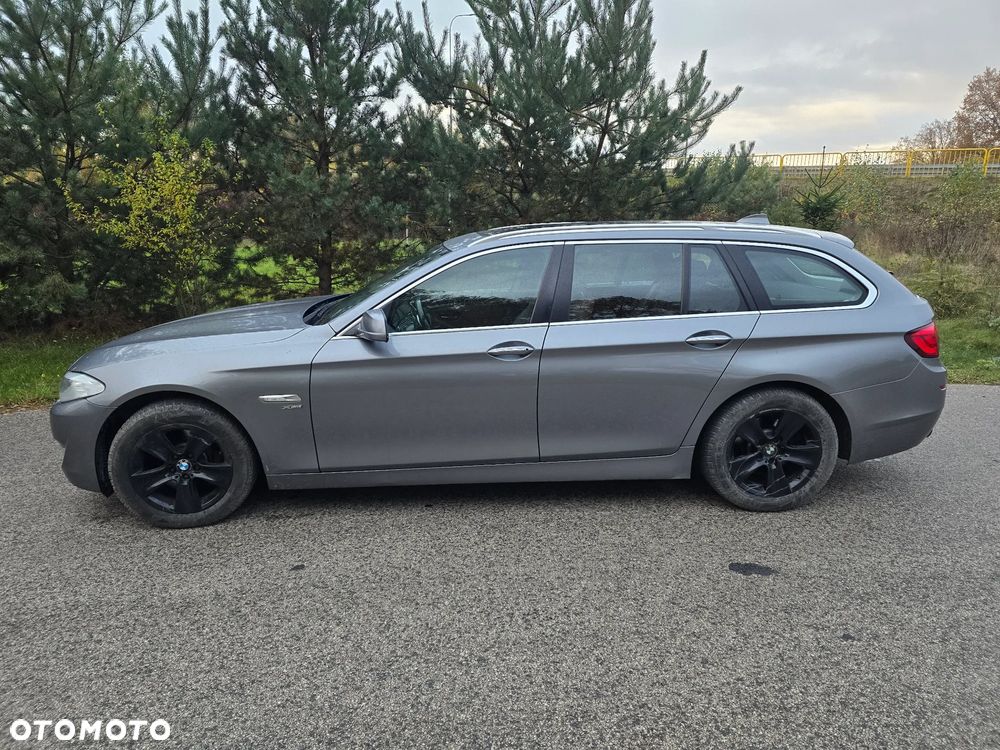 BMW Seria 5 525d xDrive Sport-Aut - 1