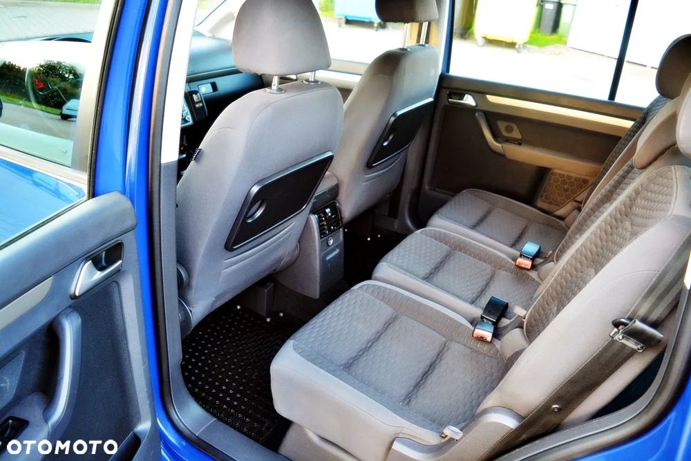 Volkswagen Touran 2.0 TDI DSG United - 17