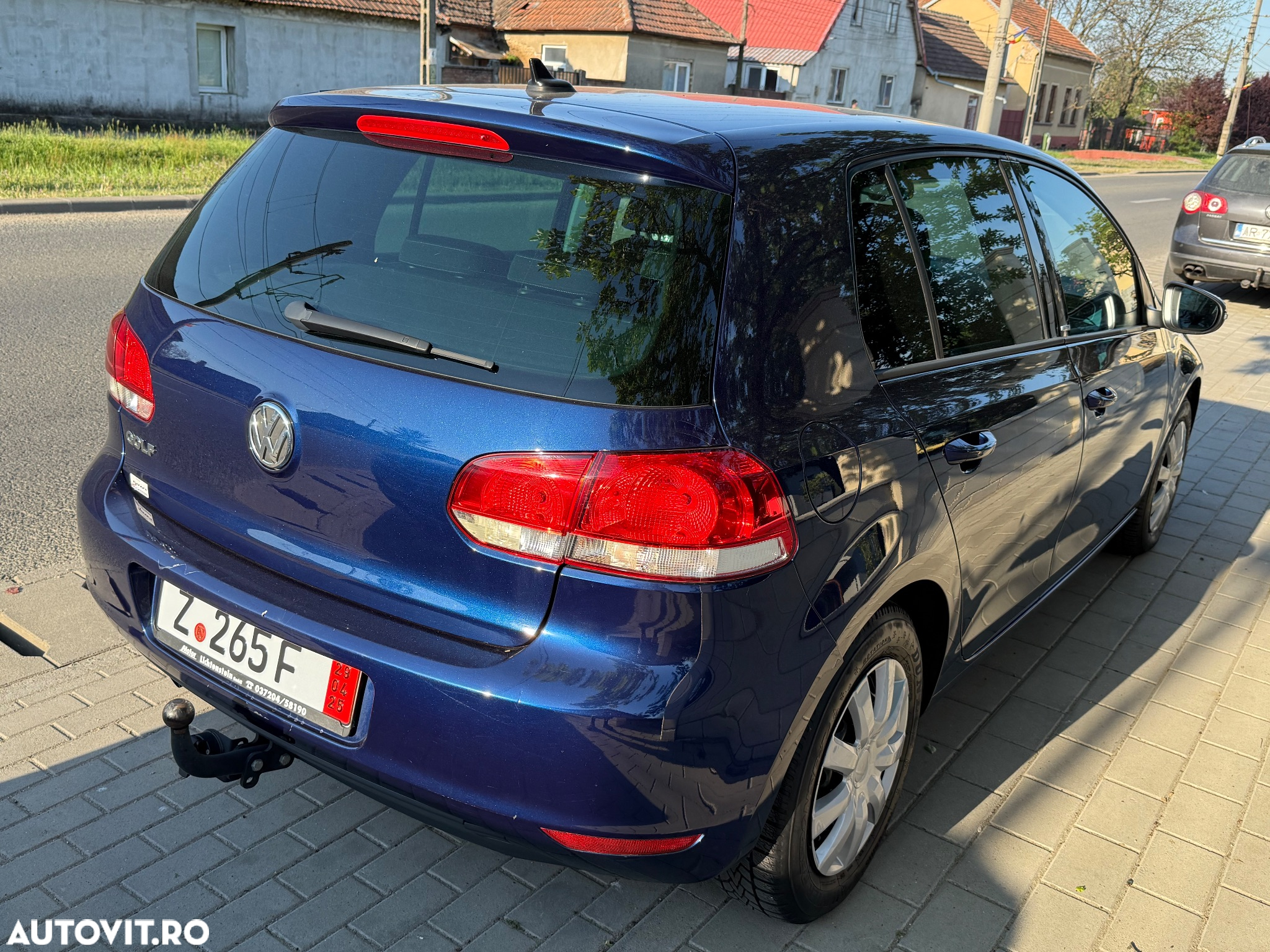 Volkswagen Golf 1.6 TDI BMT Comfortline - 3