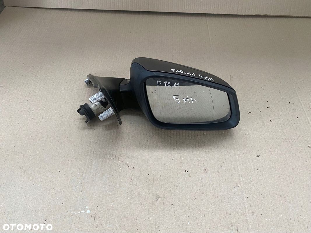LUSTERKO PRAWE BMW F10 F11 EUROPA 5PIN - 1