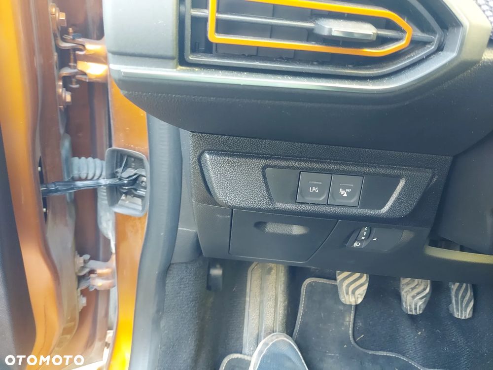 Dacia Sandero Stepway 1.0 TCe SL Celebration S&S - 24