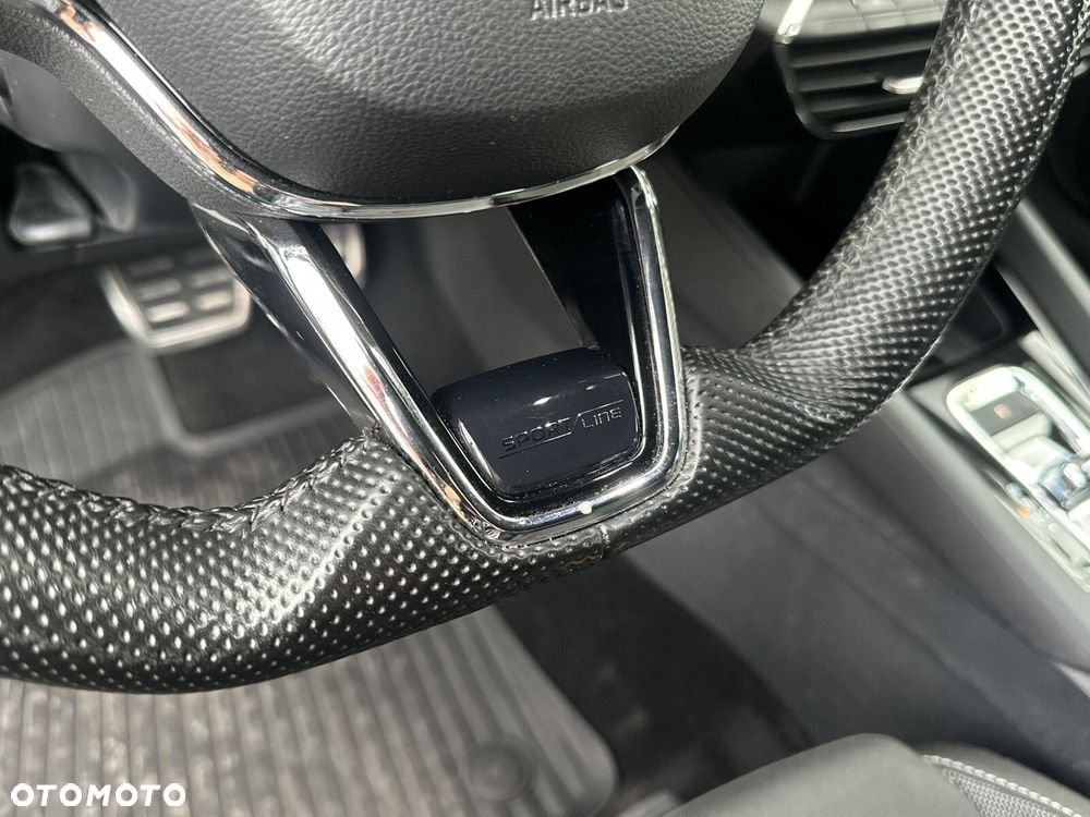 Skoda Octavia 2.0 TDI Sportline DSG - 29