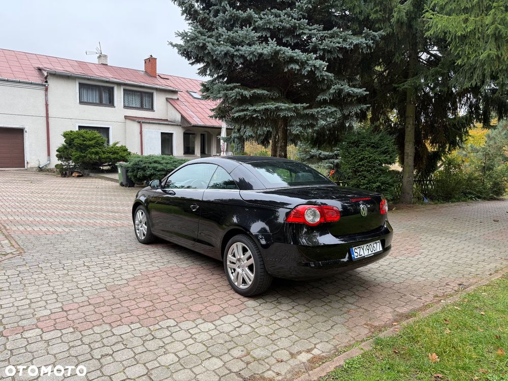 Volkswagen Eos 2.0 TDI DPF Exclusive - 3