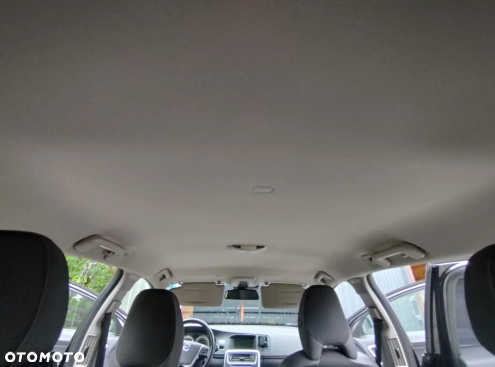 Volvo V60 D2 - 24