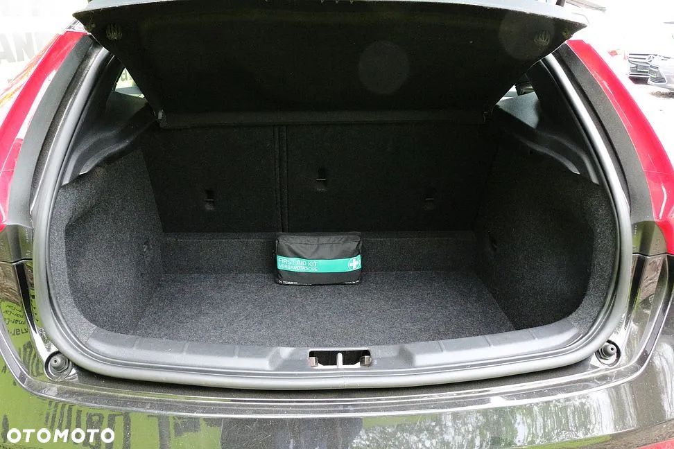 Volvo V40 D2 - 33