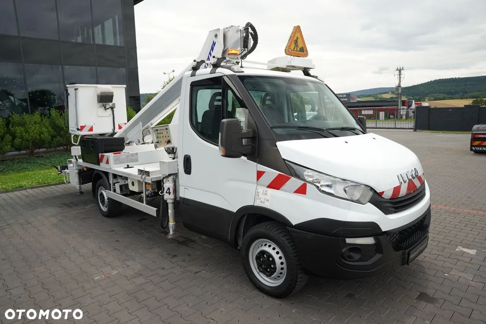 Iveco DAILY 35-120 / ZWYŻKA / PODNOŚNIK KOSZOWY MULTITEL MT 182 / 4 PODPORY / MANUAL / 2017 R - 8