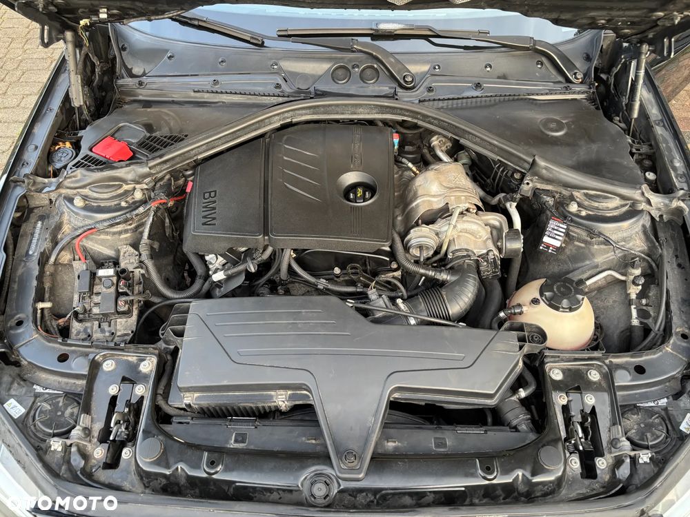BMW Seria 1 114i - 12