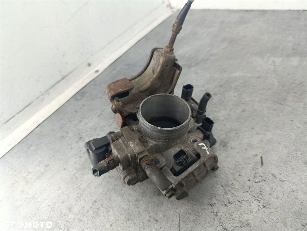 PRZEPUSTNICA HONDA STREAM FL  2.0 I-VTEC - 4