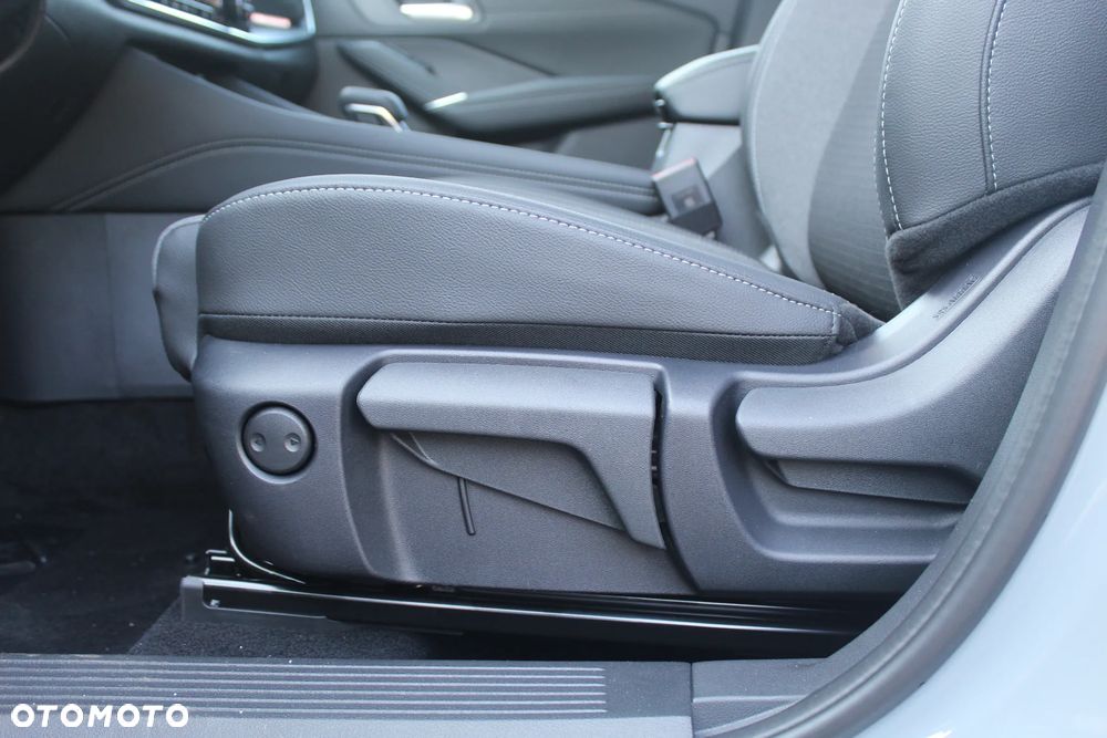 Nissan Qashqai 1.3 DIG-T MHEV N-Connecta Xtronic - 17