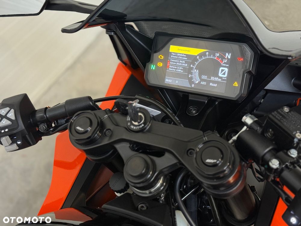 KTM RC 125 - 22