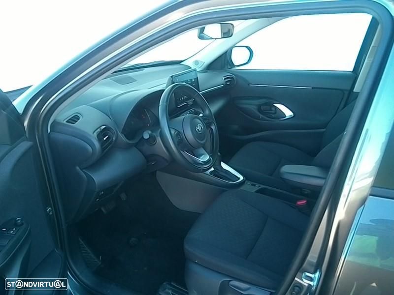 Toyota Yaris Cross 1.5 HDF Comfort - 9