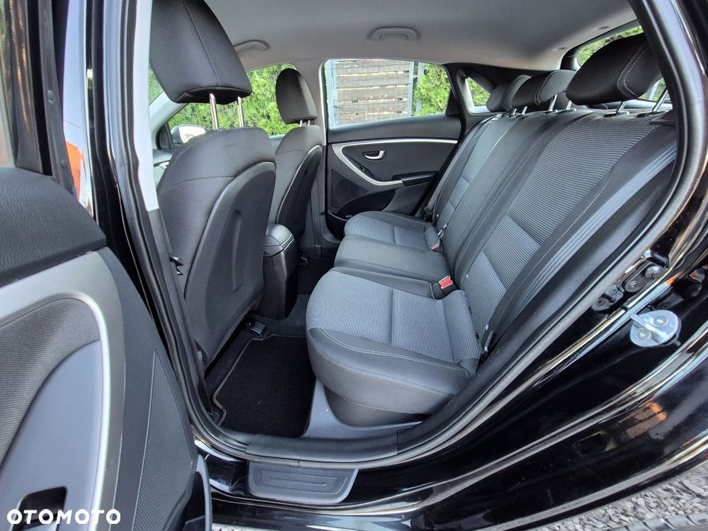 Hyundai i30 blue 1.4 Classic Navigation - 20