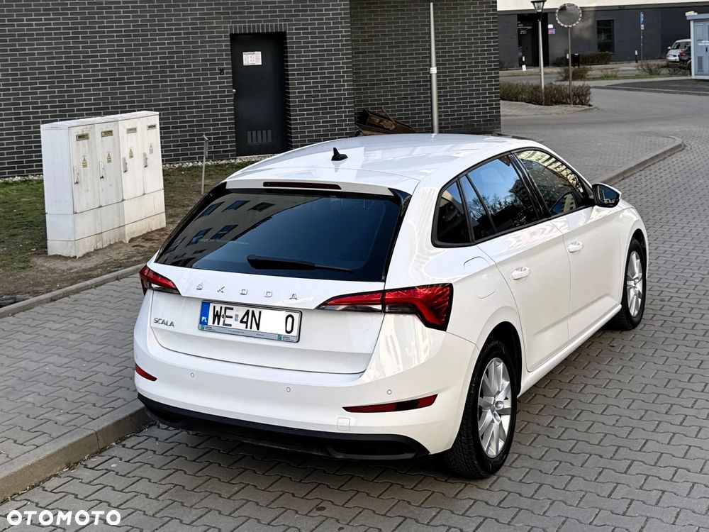 Skoda Scala 1.5 TSI Ambition DSG - 33