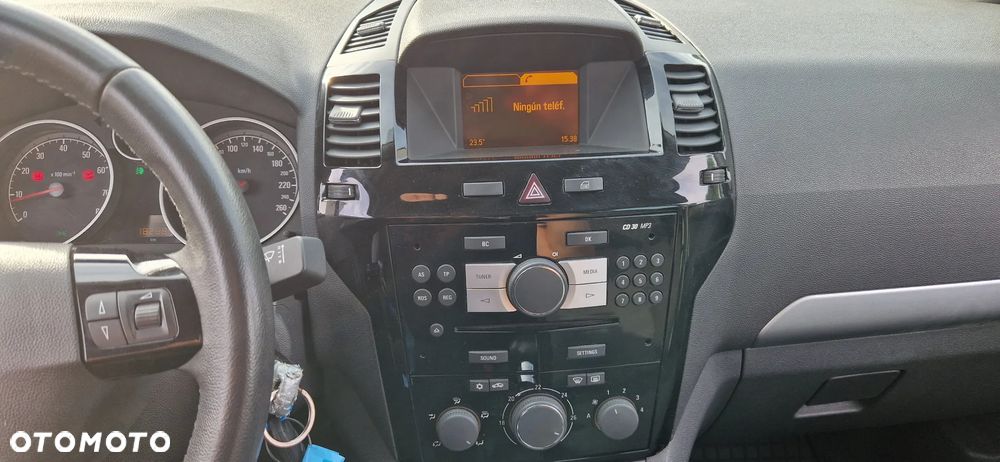 Opel Zafira - 19