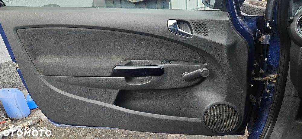Tapicerka boczek lewy prawy Opel Corsa D 2007r 3d hatchback Z21B - 1