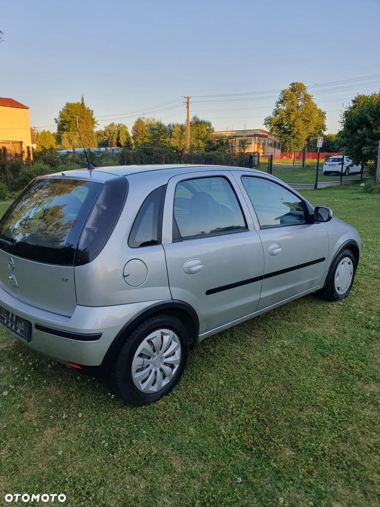 Opel Corsa 1.2 16V - 4