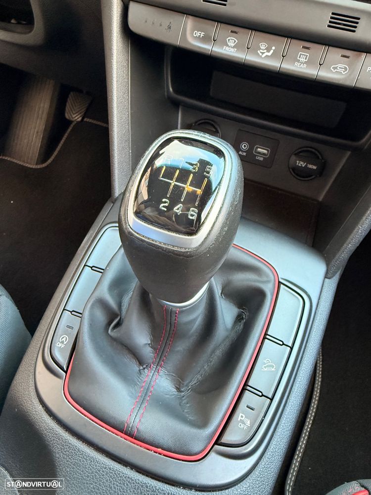Hyundai Kauai 1.0 T-GDi Premium Pele/Tec Ver.+Nav+Vision - 27