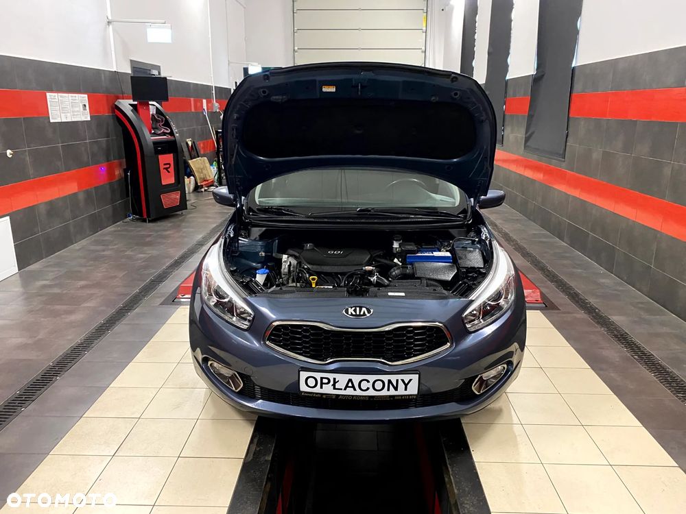 Kia Ceed 1.6 GDI Vision - 23