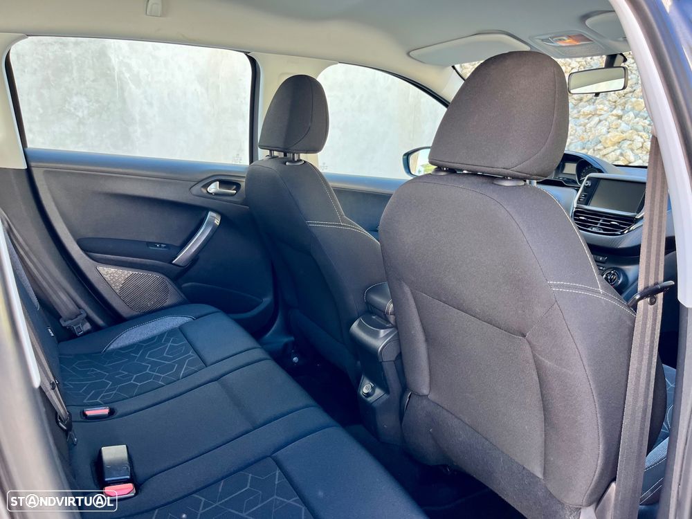 Peugeot 2008 - 35